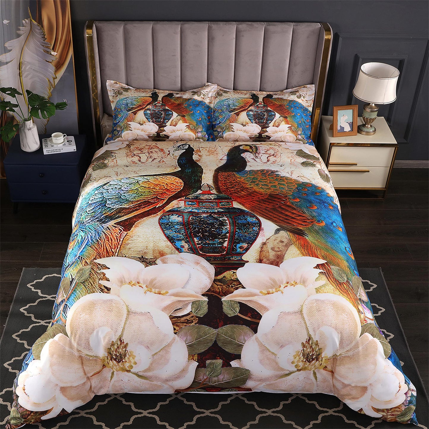 Bird paon duvet cover