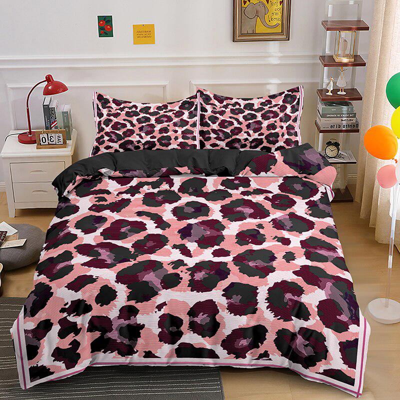 Fauve motif duvet cover